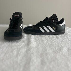 adidas Performance Men's Samba Classic Indoor Soccer Shoe